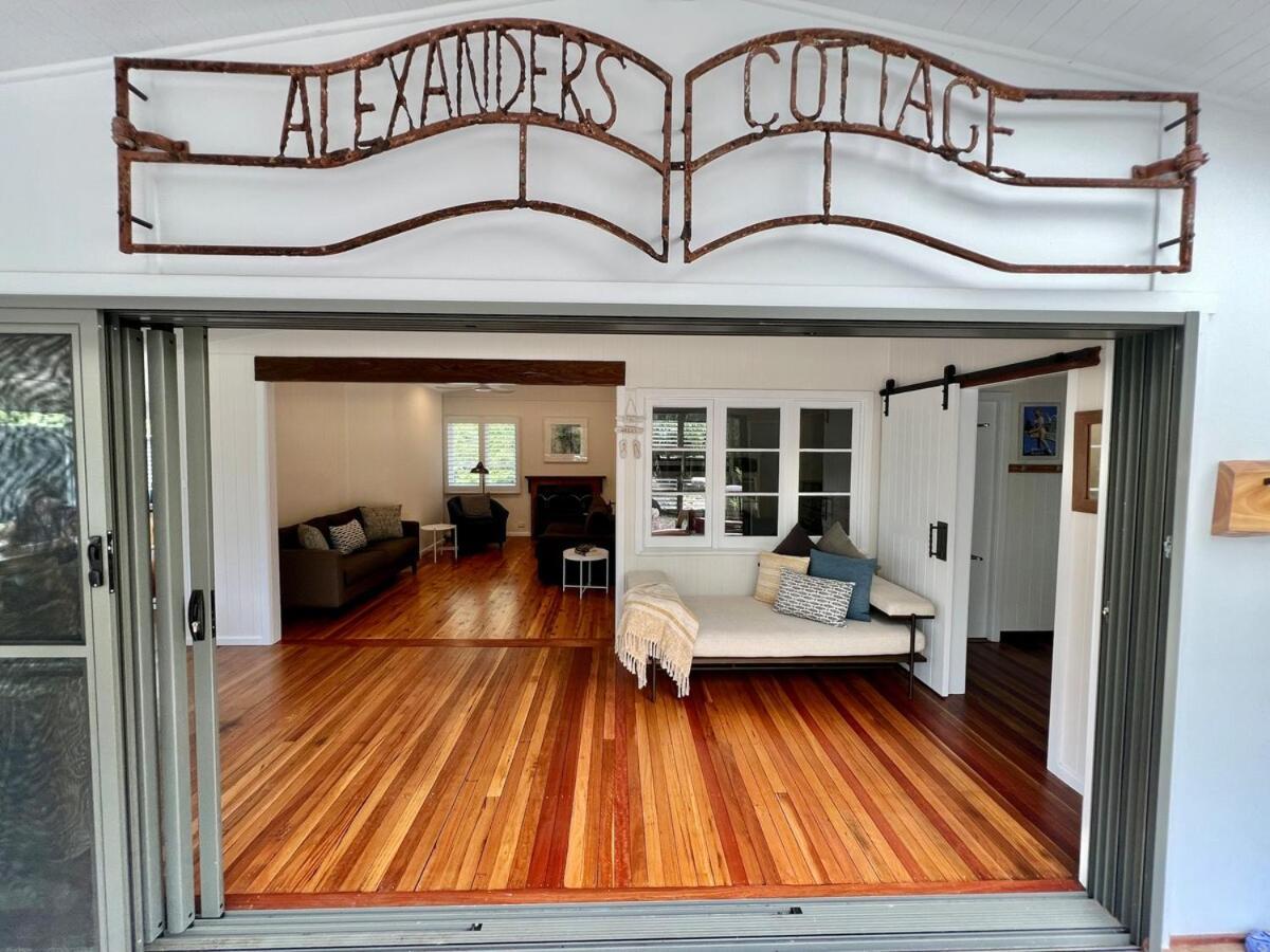 Alexander'S Cottage, Pebbly Beach East Lynne Exterior foto